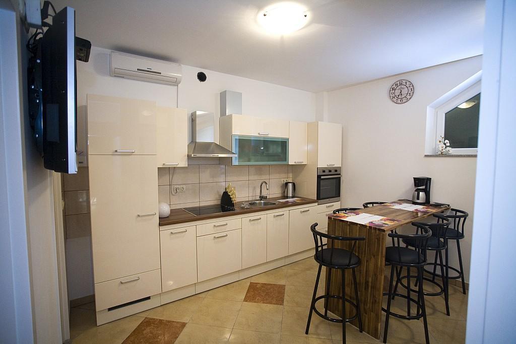 Apartments Rubic Omis Room photo