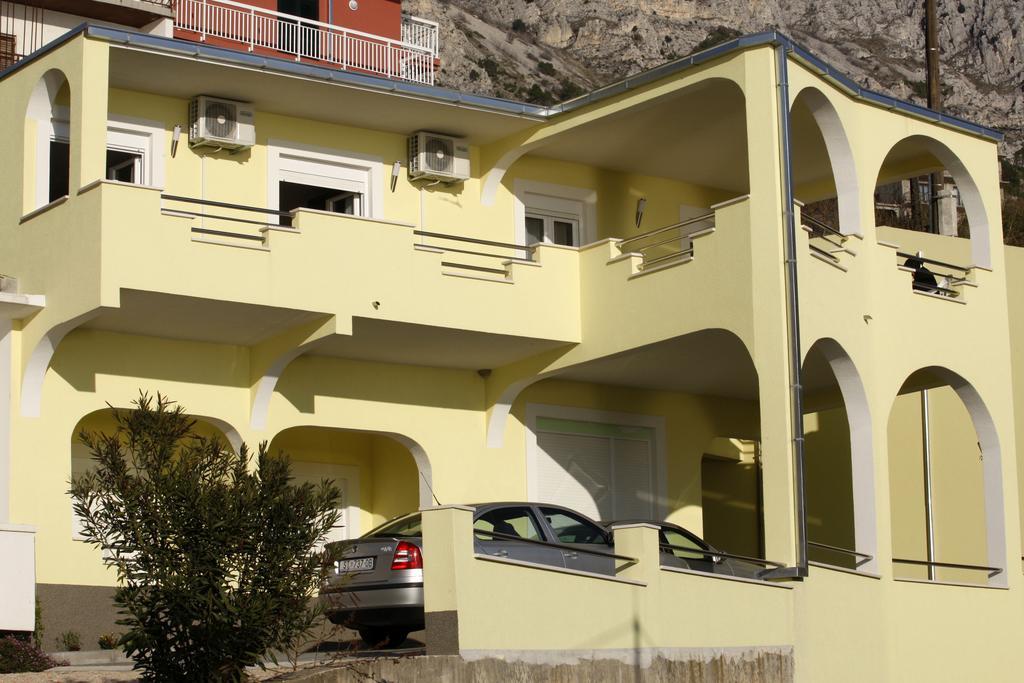 Apartments Rubic Omis Exterior photo